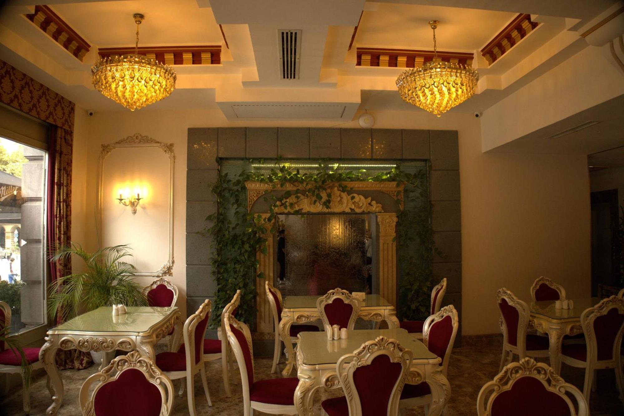 Hotel Aqua Freedom Tbilisi Ngoại thất bức ảnh