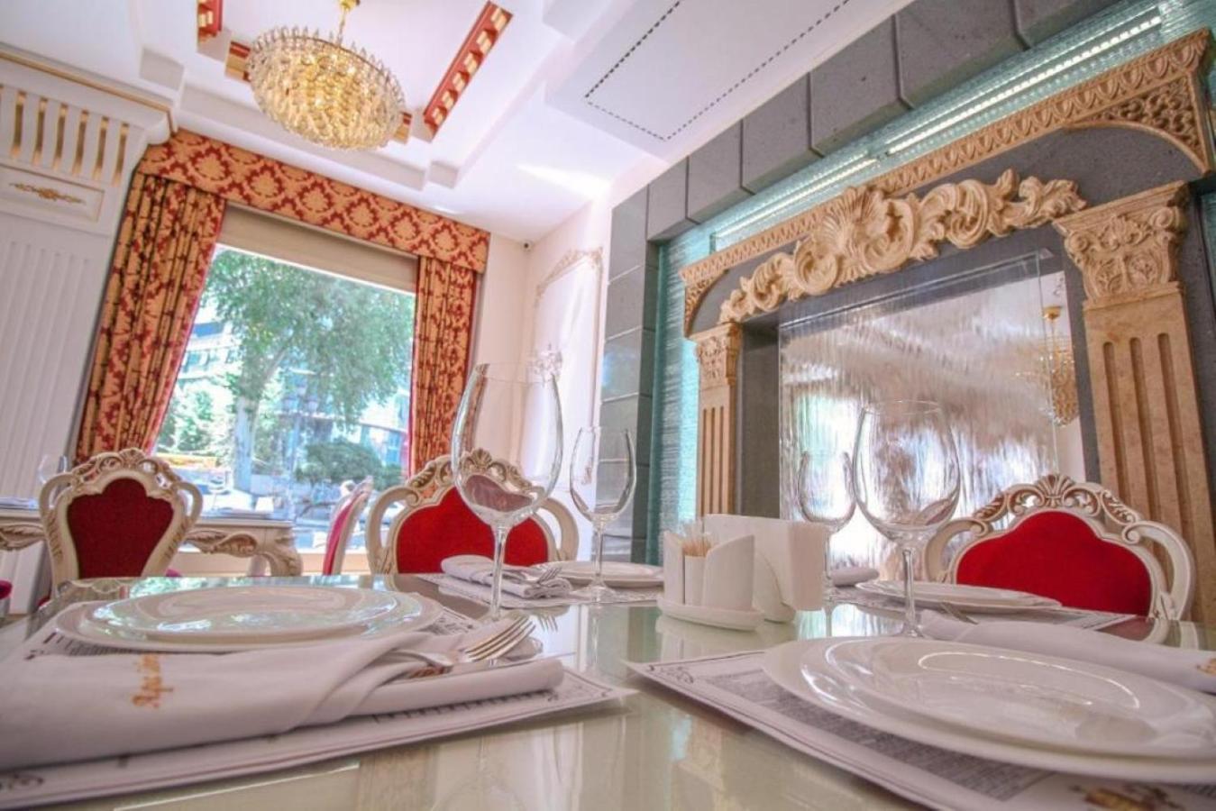 Hotel Aqua Freedom Tbilisi Ngoại thất bức ảnh